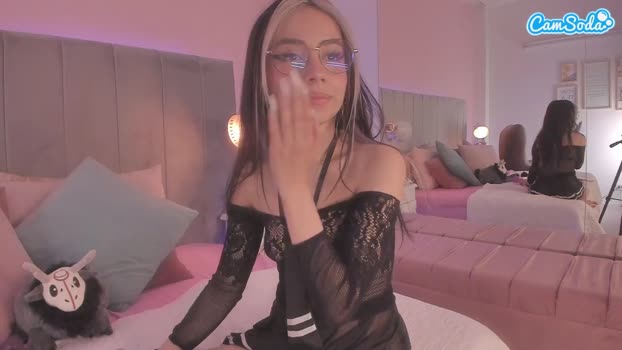 andromeedaa 27-05-2023 kissing CamSoda