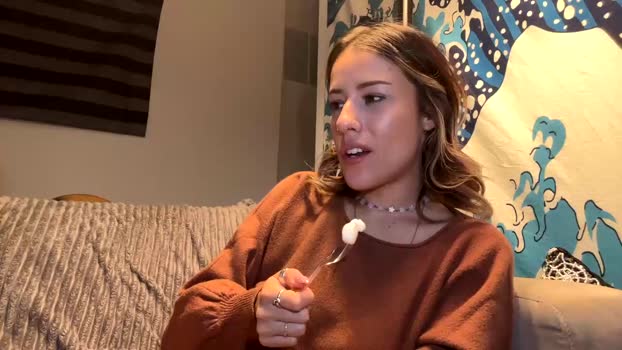 ashleyjohannsson 28-05-2023 toy 