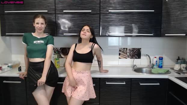 renae_tom 01-06-2023 show 