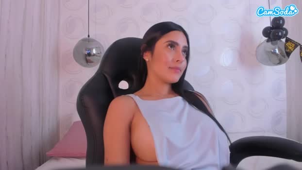 dezzire 07-06-2023 spanking CamSoda