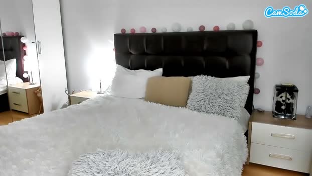 misssophiex 12-06-2023 sexybody CamSoda