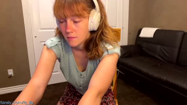 its_lily 13-06-2023 bj-dildo 