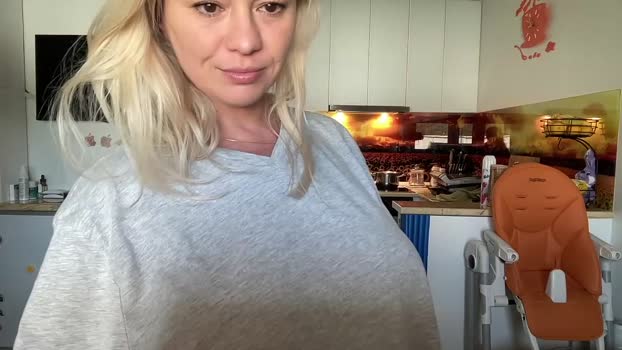 kiradivine 11-07-2023 boobs 