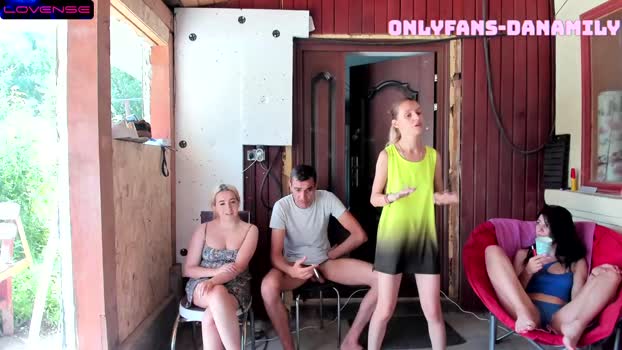 danamily 26-07-2023 striptease 