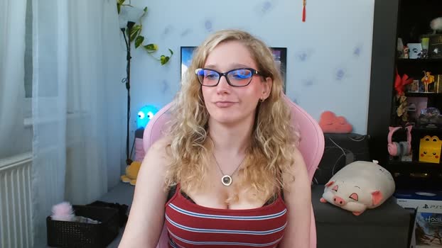 LunaNicole 29-07-2023 legs 