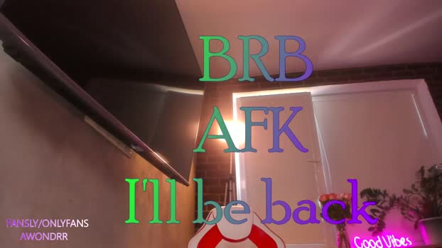 awondrr 01-08-2023 boobs 