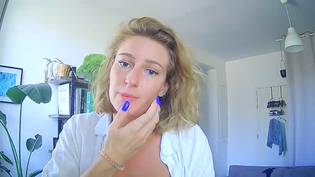 emma_wallace 15-08-2023 sexybody 