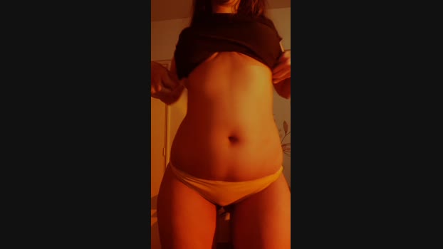 Aloneathome22 20-08-2023 naked 