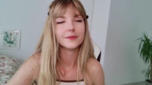 Cassy_cum 26-08-2023 Topless 