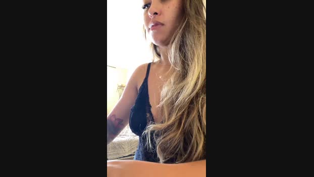 larissalopes1 04-09-2023 sexyfeet 