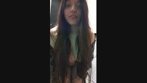 margot48 17-09-2023 boobs 