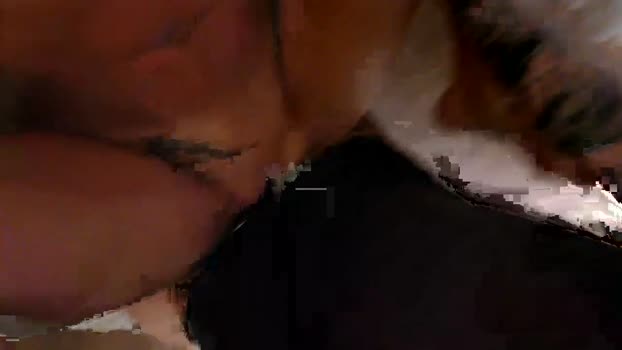 the_gonzo_couple 26-09-2023 kissing 