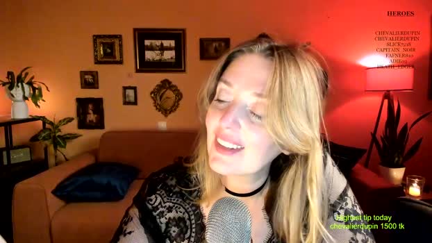 braingirl 09-10-2023 kissing 