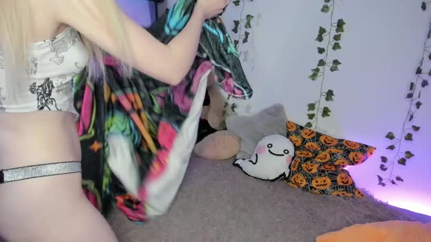 queen_of_rainbow 11-10-2023 blowjob 
