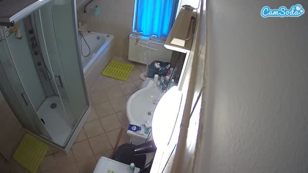 voyeurcam-julmodels-bath-2nd-2 11-10-2023 dirty CamSoda