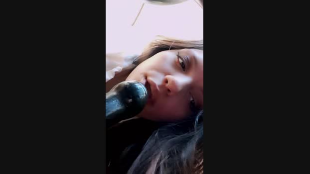 margot48 14-10-2023 kissing 