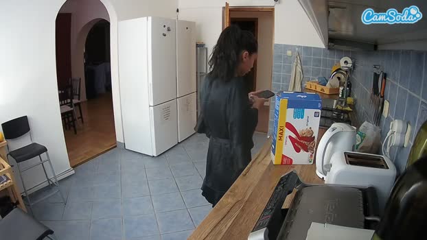 voyeurcam-julmodels-kitchen 17-10-2023 natural CamSoda