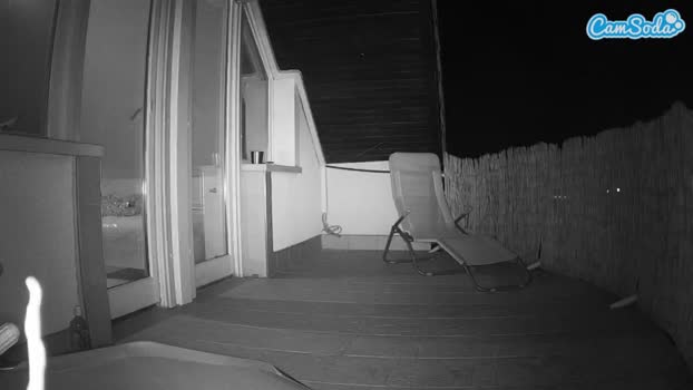 voyeurcam-julmodels-loggia-2