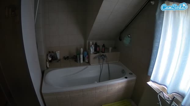voyeurcam-julmodels-bath-2nd-1 17-10-2023 suck CamSoda