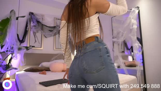Dovia 28-10-2023 striptease 