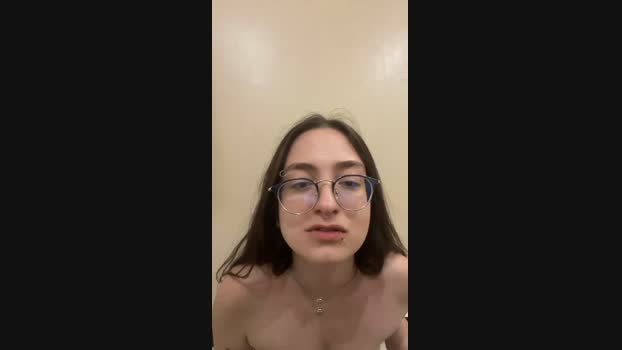 victorialencar 13-11-2023 bigcock 