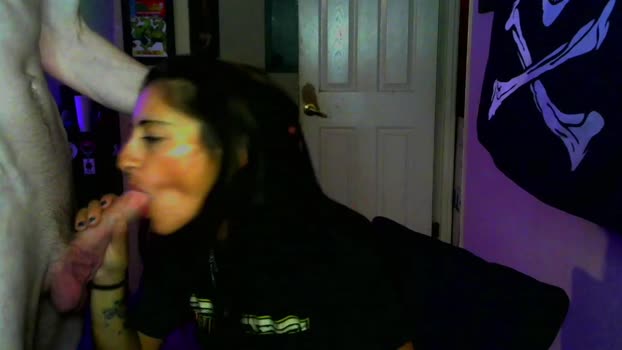 glazeddonut710 22-11-2023 kissing 
