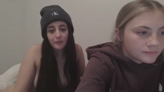 chloexbennett 26-11-2023 lick 