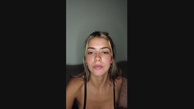Caatitaa 28-11-2023 boobs 