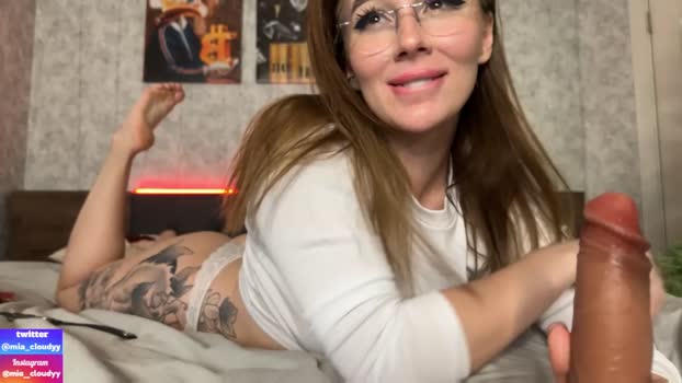 mia_cloudy 08-01-2024 bigcock