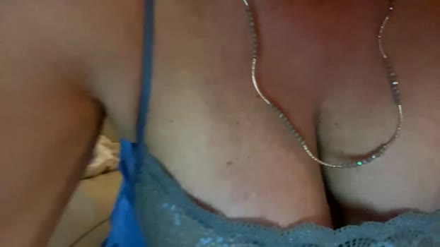 hotmom2222 11-01-2024 squirt