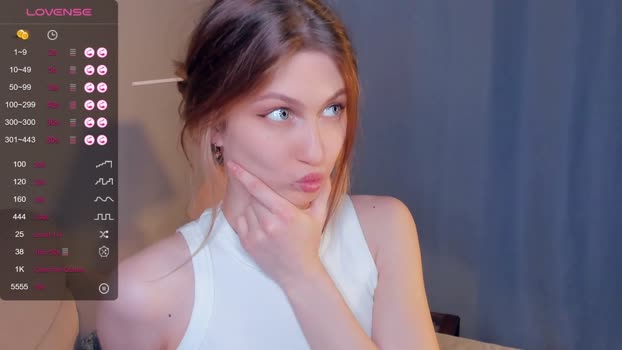 _hollydolly_ 08-02-2024 tits