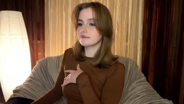 cute_siberian_girl 09-02-2024 sexyfeet