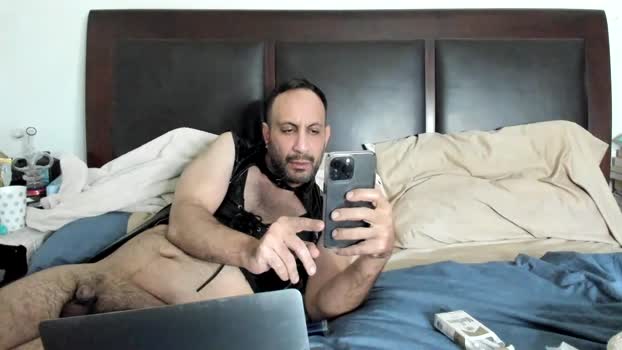 kinkyguy323232 02-03-2024 bigass