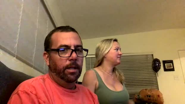 meandmywife0215 Couples Chaturbate 12-03-2024