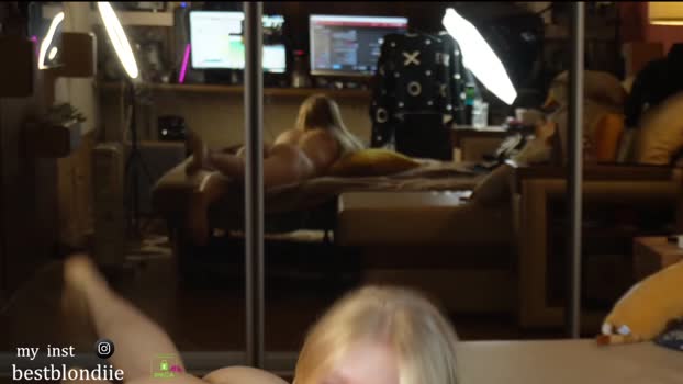 bestblondiiecb Females Chaturbate 12-03-2024