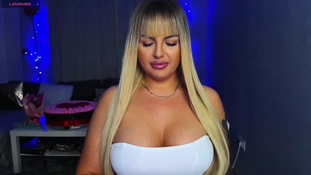 giulyalust Females Chaturbate 19-03-2024