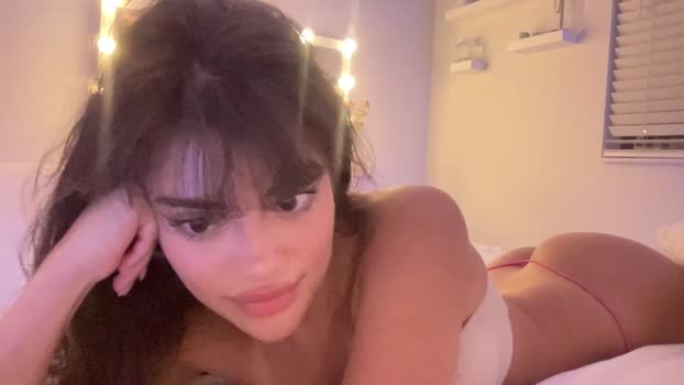 poutyselenaa Females Chaturbate 03-04-2024