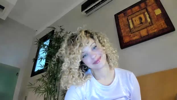theislandgirl Females Chaturbate 02-04-2024