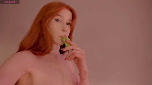 leahsthetics Females Chaturbate 05-04-2024