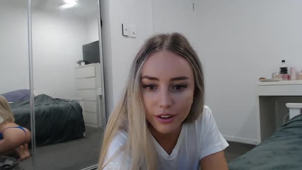 sophs01 Females Chaturbate 10-04-2024