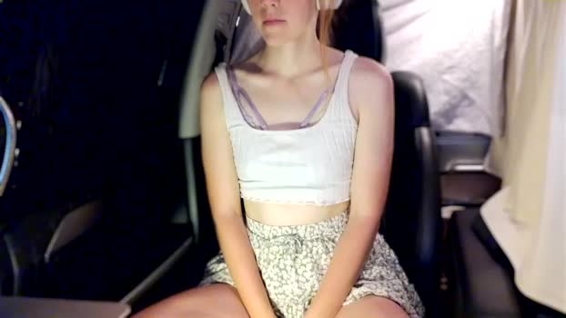 its_lily Females Chaturbate 15-04-2024