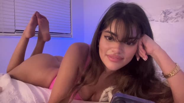 poutyselenaa Females Chaturbate 16-04-2024