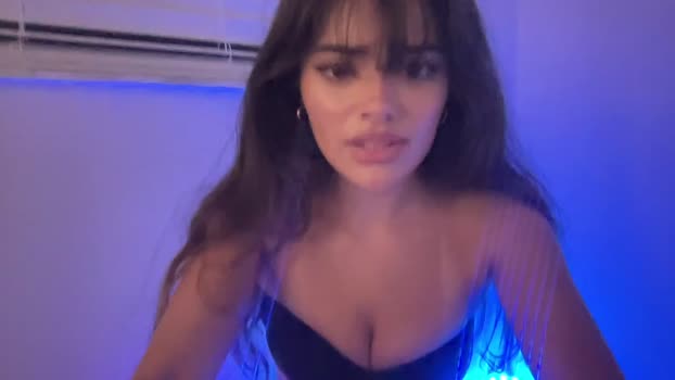 poutyselenaa Females Chaturbate 16-04-2024