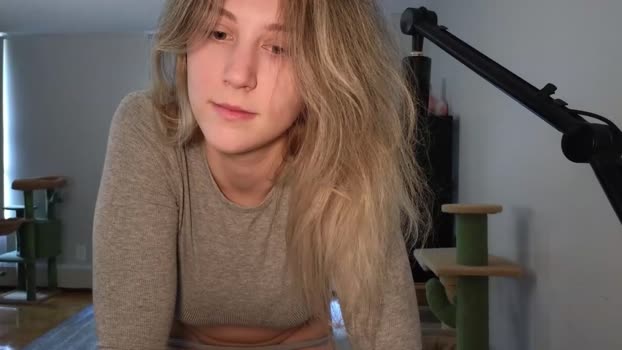 alexa_dream Females Chaturbate 16-04-2024