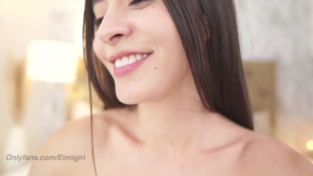 emyii Females Chaturbate 16-04-2024