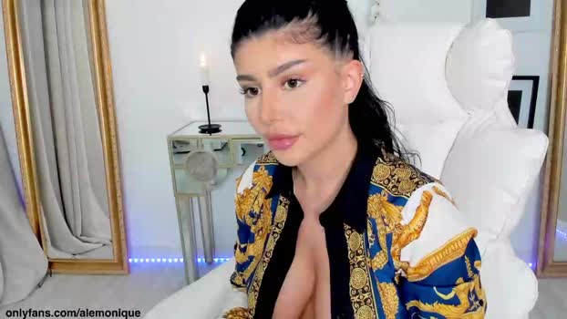 moniqueeass Females Chaturbate 20-04-2024