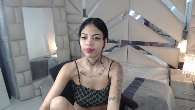 zoe_kravitx Females Chaturbate 20-04-2024