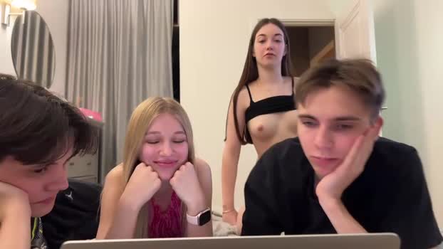luis7777hui Couples Chaturbate 20-04-2024