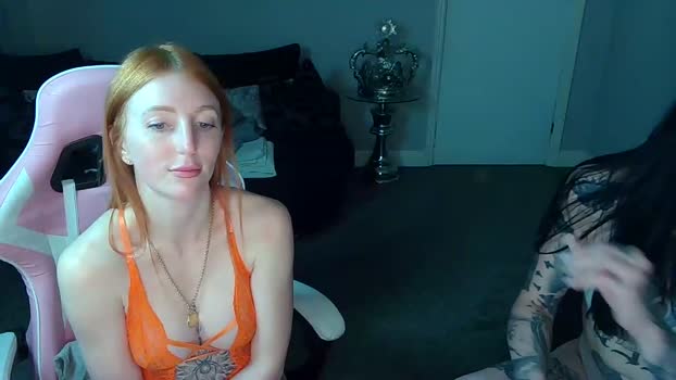 red_firesquirt Couples Chaturbate 24-04-2024