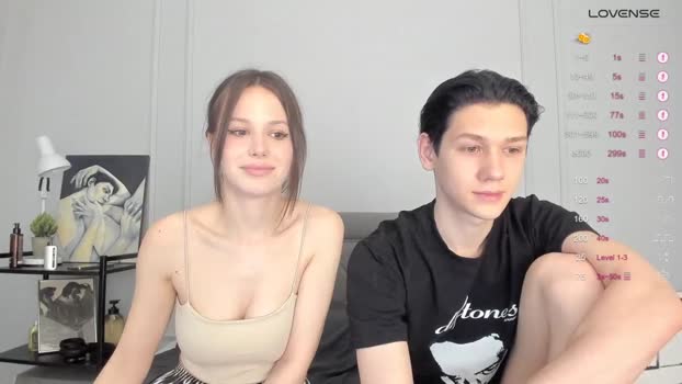 yourher0in Couples Chaturbate 25-04-2024